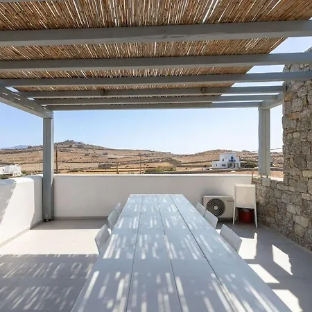 Mykonos Luxury With Jacuzzi Apartment