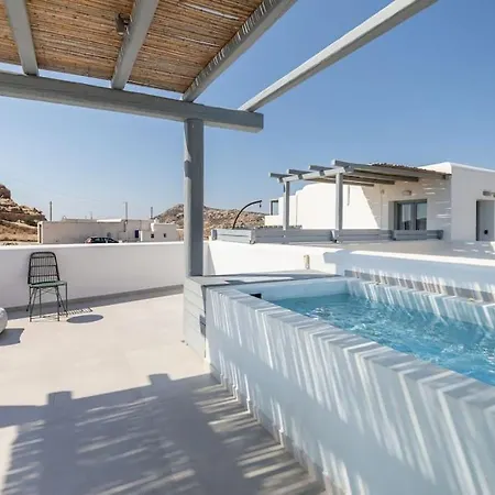 Daire Mykonos Luxury With Jacuzzi Kalo Livadi